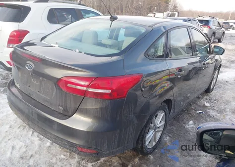 2016 Ford Focus Se z USA, uszkodzony, nr VIN 1FADP3F22GL300421